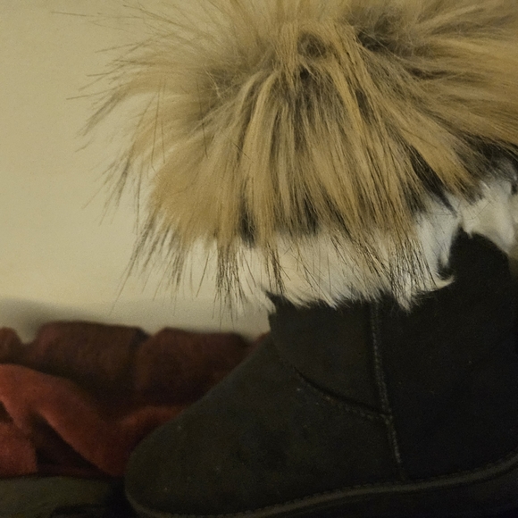 Coat super warm and very nice looking black - Picture 3 of 4